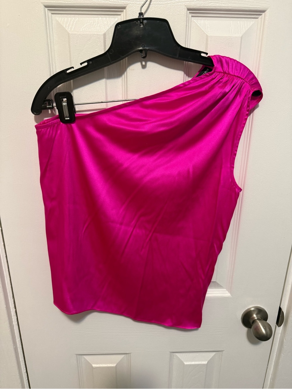 Size S Generation Love Pink One Shoulder Satin Top